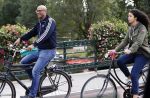 Amsterdam 8 oktober 2016 
Jimmy Geduld met zijn dochter op de fiets