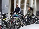 Amsterdam 8 oktober 2016 
Jimmy Geduld met zijn dochter op de fiets