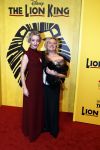 Scheveningen 30 oktober 2016
Premiere the lion king in het circustheater. Karina Smulders met een vriendin