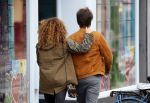 Amsterdam 6 november 2016
Katja Schuurman met haar vriend en aanstaande man Freek van  Noortwijk doen samen boodschappen