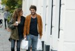 Amsterdam 6 november 2016
Katja Schuurman met haar vriend en aanstaande man Freek van  Noortwijk doen samen boodschappen