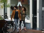 Amsterdam 6 november 2016
Katja Schuurman met haar vriend en aanstaande man Freek van  Noortwijk doen samen boodschappen