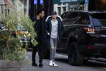 Amsterdam 31 oktober 2016
Lil Kleine in zijn nieuwe range rover sport.
