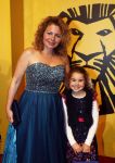 Scheveningen 30 oktober 2016
Premiere the lion king in het circustheater. maaike Widdershoven met dochter