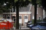 Alphen aan de Rijn 9 oktober 2016
Myrthe Mylius wordt thuis gebracht door (goede) vriend Sebastian Schneberger. Hij heeft een mercedes met vleugeldeuren.