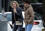 Amsterdam 18 oktober 2016
Myrthe Mylius met haar nieuwe vriend Sebastian Schneberger op terras in Amsterdam en onderweg naar Riviera Maison.