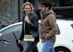 Amsterdam 18 oktober 2016
Myrthe Mylius met haar nieuwe vriend Sebastian Schneberger op terras in Amsterdam en onderweg naar Riviera Maison.