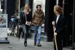 Amsterdam 18 oktober 2016
Myrthe Mylius met haar nieuwe vriend Sebastian Schneberger op terras in Amsterdam en onderweg naar Riviera Maison.