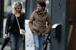 Amsterdam 18 oktober 2016
Myrthe Mylius met haar nieuwe vriend Sebastian Schneberger op terras in Amsterdam en onderweg naar Riviera Maison.