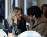 Amsterdam 18 oktober 2016
Myrthe Mylius met haar nieuwe vriend Sebastian Schneberger op terras in Amsterdam en onderweg naar Riviera Maison.