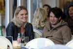 Amsterdam 18 oktober 2016
Myrthe Mylius met haar nieuwe vriend Sebastian Schneberger op terras in Amsterdam en onderweg naar Riviera Maison.
