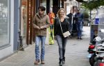 Amsterdam 18 oktober 2016
Myrthe Mylius met haar nieuwe vriend Sebastian Schneberger op terras in Amsterdam en onderweg naar Riviera Maison.