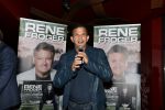 Amsterdam 3 november 2016
Presentatie cd Rene Froger in the harbour Club . Najib Amhali reikt de cd uit.