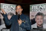 Amsterdam 3 november 2016
Presentatie cd Rene Froger in the harbour Club . Najib Amhali reikt de cd uit.