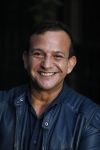 Amsterdam 3 november 2016
Presentatie cd Rene Froger in the harbour Club . Najib Amhali reikt de cd uit.