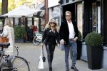 Amsterdam 31 oktober 2016
Patricia Paay met haar vriend Robert Hinfelaar in Amsterdam zuid