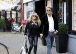 Amsterdam 31 oktober 2016
Patricia Paay met haar vriend Robert Hinfelaar in Amsterdam zuid