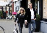 Amsterdam 31 oktober 2016
Patricia Paay met haar vriend Robert Hinfelaar in Amsterdam zuid