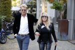 Amsterdam 31 oktober 2016
Patricia Paay met haar vriend Robert Hinfelaar in Amsterdam zuid