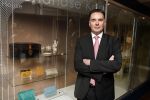 Amsterdam 7 oktober 2016
Paul schulten opent  exposties van tassen Royals. van oa Prinses Juliana koningin Maxima Koningin Elisabeth en Prinses Gracia Monaco.