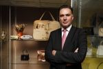 Amsterdam 7 oktober 2016
Paul schulten opent  exposties van tassen Royals. van oa Prinses Juliana koningin Maxima Koningin Elisabeth en Prinses Gracia Monaco.