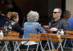 Amsterdam 1 oktober 2016 
Raoul Heertje met vrouw en dochter op terras.