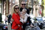 Amsterdam 29 oktober 2016 
Robert doornbos Chantal Bles en hun dochter Jada op de cornelis schuytstraat