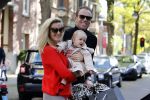 Amsterdam 29 oktober 2016 
Robert doornbos Chantal Bles en hun dochter Jada op de cornelis schuytstraat