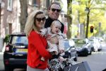 Amsterdam 29 oktober 2016 
Robert doornbos Chantal Bles en hun dochter Jada op de cornelis schuytstraat