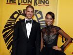 Scheveningen 30 oktober 2016
Premiere the lion king in het circustheater. Romy Monteiro met haar nieuwe vriend