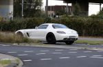 Alphen aan de Rijn 9 oktober 2016
Myrthe Mylius wordt thuis gebracht door (goede) vriend Sebastian Schneberger. Hij heeft een mercedes met vleugeldeuren.