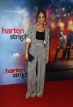 Amsterdam 24 oktober 2016
Premiere Hartenstrijd in Tuschinski. Sharon Doorson en partner Brunno Moneiro Tavares