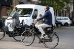 Amsterdam 14 oktober 2016
Tim Immers met dochter en vriendin in amsterdam zuid