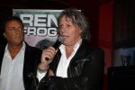 Amsterdam 3 november 2016
Presentatie cd Rene Froger in the harbour Club . Najib Amhali reikt de cd uit. Tommie Peters Thomas Berge Billy Dans en Edwin v Hoevelaak