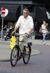 Amsterdam 1 oktober 2016
Ursul de Geer op de fiets op de cornelis schuytstraat