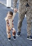 Amsterdam 16 oktober 2016
Wesley Sneijder en Yolanthe Sneijder Cabau vieren de 1e verjaardag van Xess Xava in de Harbour Club en het thema is Lion King. Ook Jessey was er natuurlijk bij.