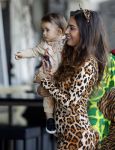 Amsterdam 16 oktober 2016
Wesley Sneijder en Yolanthe Sneijder Cabau vieren de 1e verjaardag van Xess Xava in de Harbour Club en het thema is Lion King. Ook Jessey was er natuurlijk bij.
