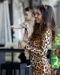 Amsterdam 16 oktober 2016
Wesley Sneijder en Yolanthe Sneijder Cabau vieren de 1e verjaardag van Xess Xava in de Harbour Club en het thema is Lion King. Ook Jessey was er natuurlijk bij.