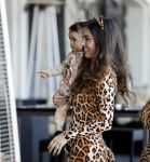 Amsterdam 16 oktober 2016
Wesley Sneijder en Yolanthe Sneijder Cabau vieren de 1e verjaardag van Xess Xava in de Harbour Club en het thema is Lion King. Ook Jessey was er natuurlijk bij.