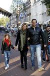 Amsterdam 22 oktober 2016 
Zanger Quincy met zijn vrouw en dochter op de pc hooftstraat