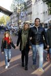 Amsterdam 22 oktober 2016 
Zanger Quincy met zijn vrouw en dochter op de pc hooftstraat