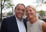 Amsterdam, 23 Augustus 2017 Premiere van Het Zwanenmeer
Aad Ouburg met partner Dorien Bey