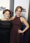 Amsterdam 5 november 2017
Premiere Fiddler on the Roof in het nieuwe de la mar theater. Anouk Maas met moeder