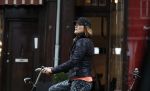 Amsterdam 11 oktober 2017
Anouk v Nes op de fiets in amsterdam