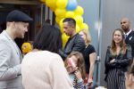 Amsterdam 2 augustus 2017  
Premiere emoji de film in pathe arena. Arjen Lubach met kinderen van zijn vriendin