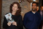 Bilthoven 7 november 2017
Boekpresentatie Bibian Mentel. Edwin Spee . Barbara Barend en haar Arts Max krijgen de eerste boeken