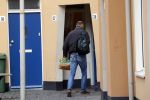 Scheveningen 27 oktober 2017
Barbie krijgt bezoek van Chiel Harten en van de sociale dienst aan huis.