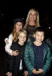 Amsterdam 6 oktober 2017
Premiere Show Lil Kleine in carre. Bridget Maasland met zoon Mees en een vriendje en vriendinnetje