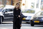 Amsterdam 21 oktober 2017
Candy Dulfer gaat tanken en met een kennis geld pinnen