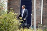 Nederhorst den Berg 4 oktober 2017
Jeanine Hennis-Plasschaert  wordt de dag na haar aftreden door haar chauffeur thuis opgehaald om haar ontslag aan te beiden bij Koning Willem Alexander